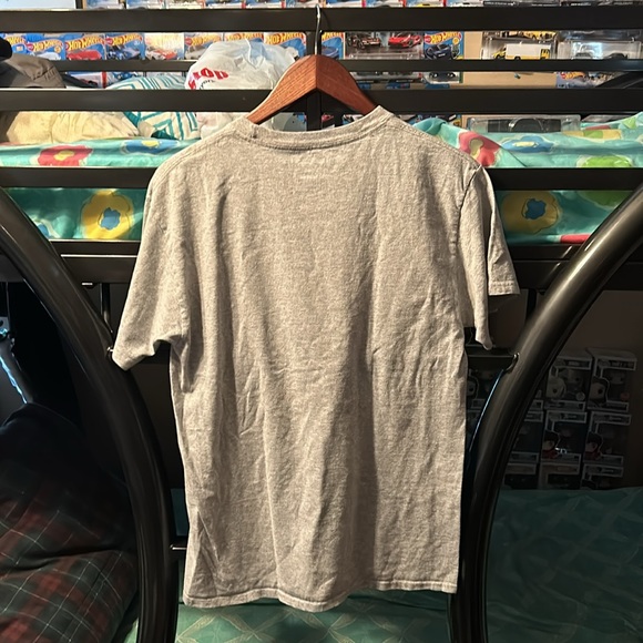 University of Massachusetts Lowell Volleyball Shirt - Picture 2 of 2